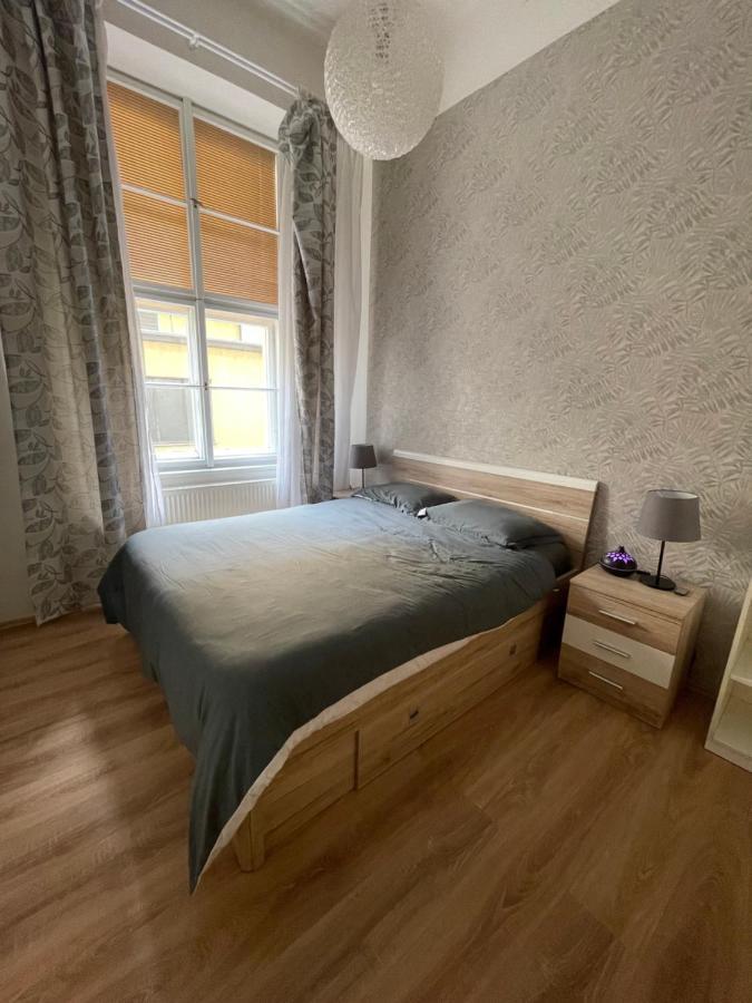 Wenceslas Square Two-Floor Apartment Prague Exterior photo